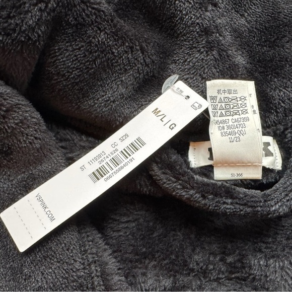 Victoria’s Secret PINK Plush Black Robe – Size M/L - Picture 11 of 12